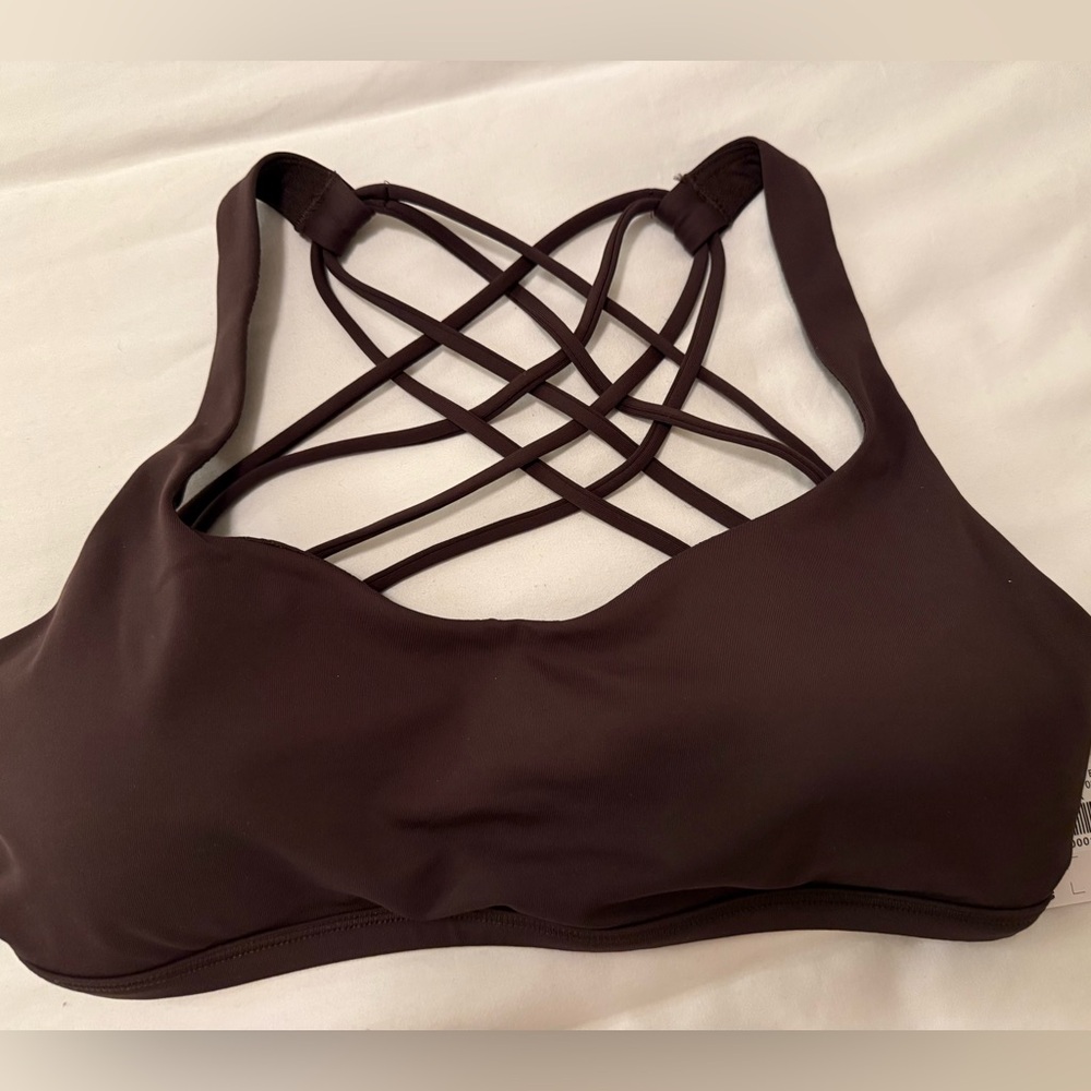 Lululemon Free to be wild bra NWT